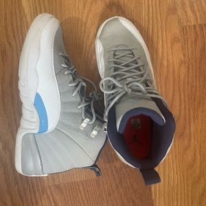 Jordan 12 Retro Grey University Blue no box